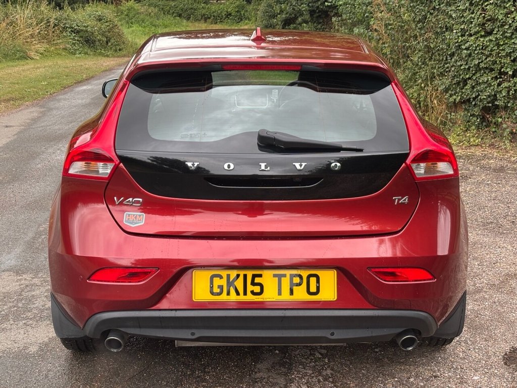 Volvo V40