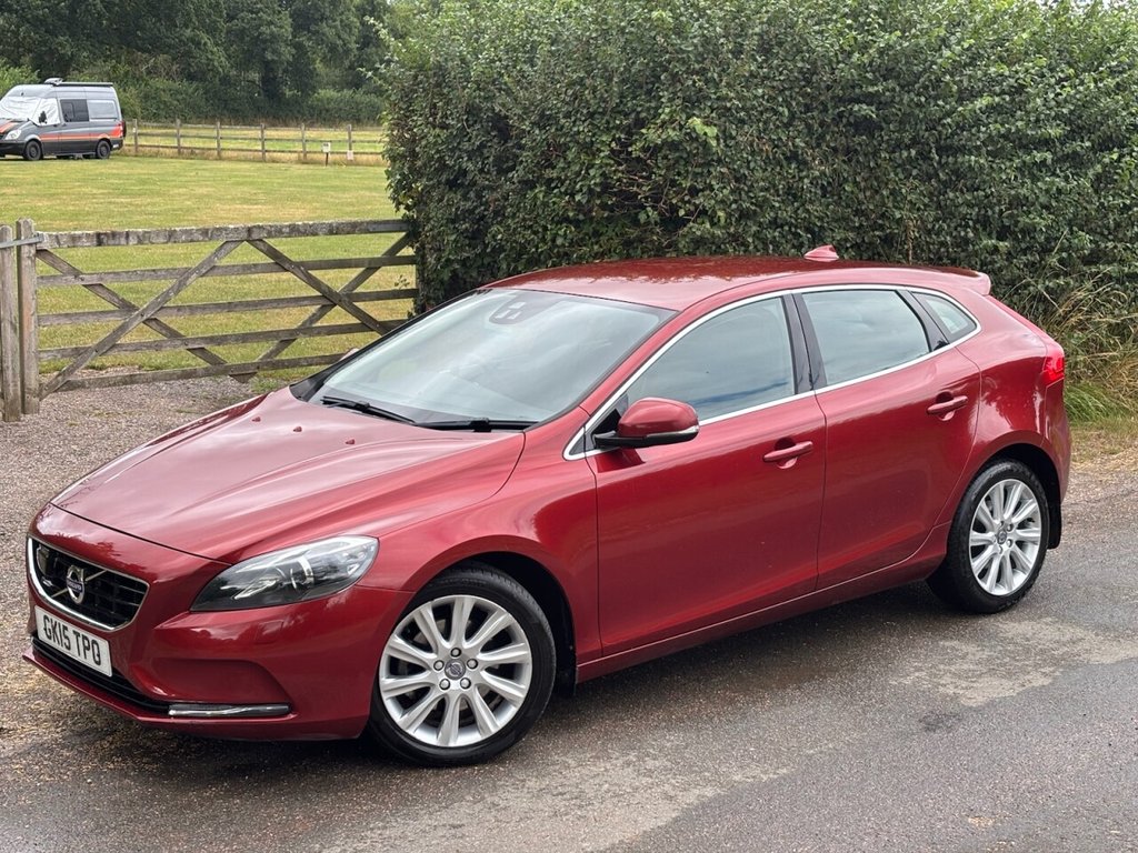 Volvo V40