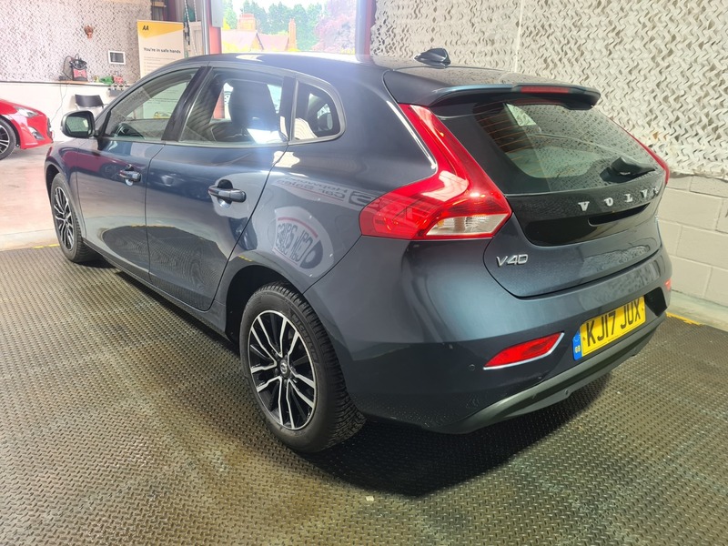 Volvo V40