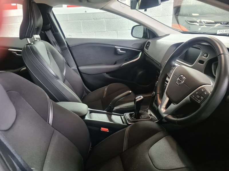 Volvo V40