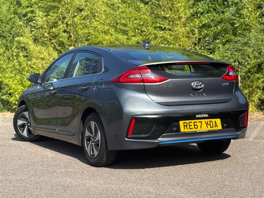 Hyundai IONIQ