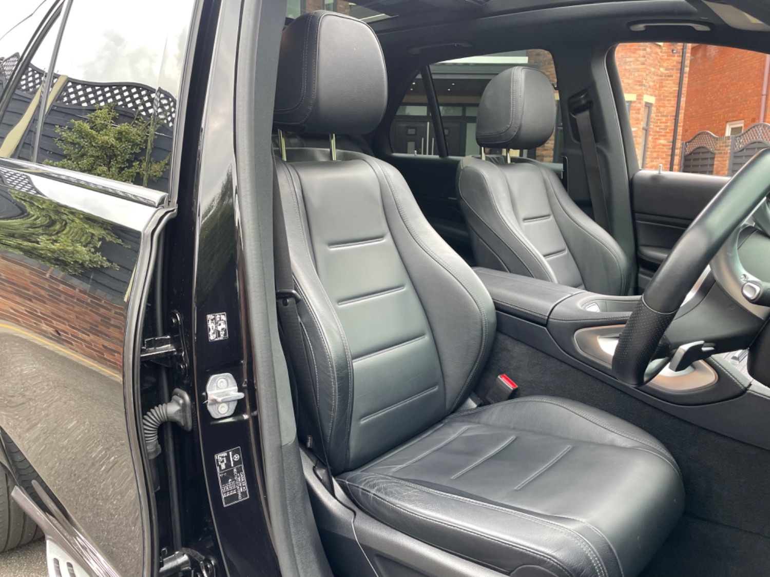 Mercedes Benz GLE-CLASS