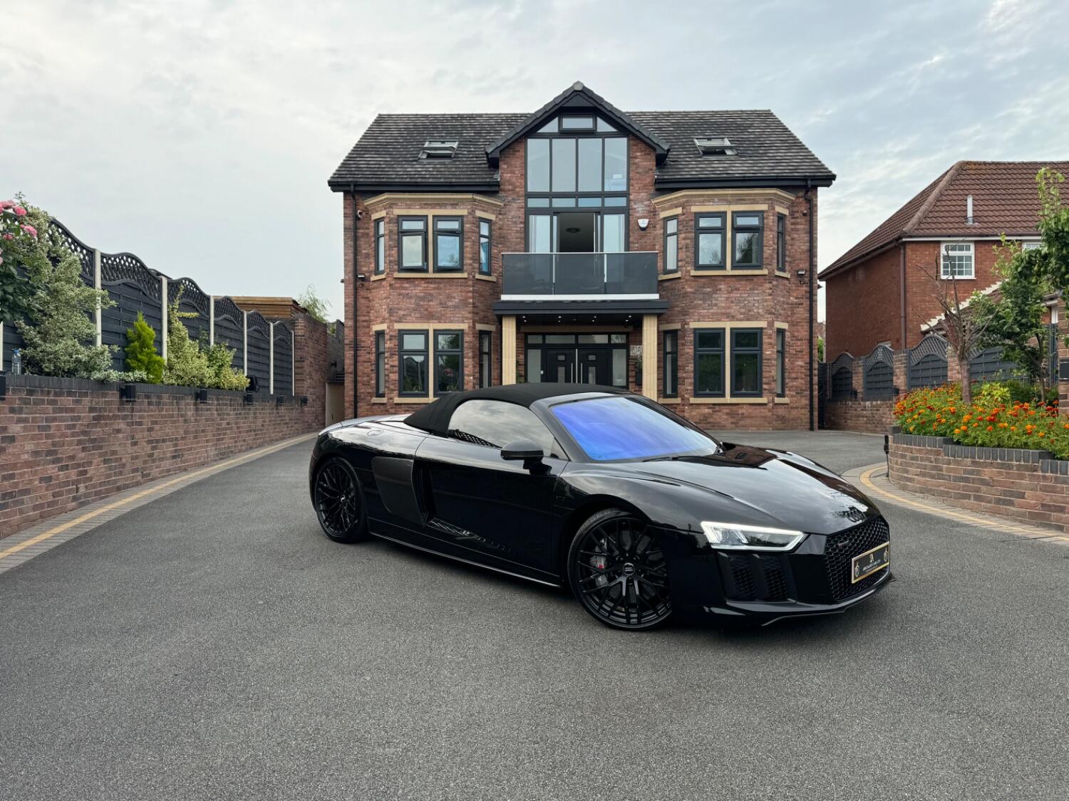 Audi R8