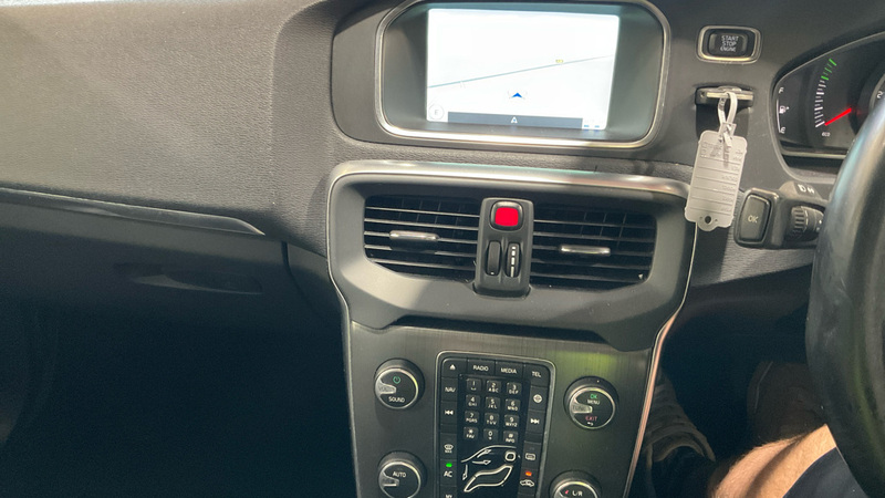 Volvo V40