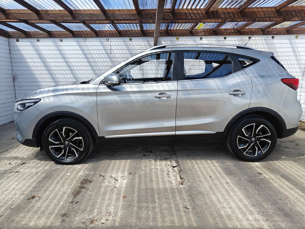 MG ZS