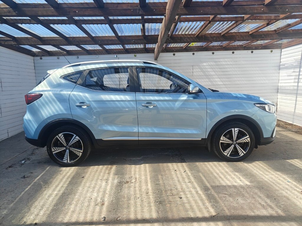 MG ZS