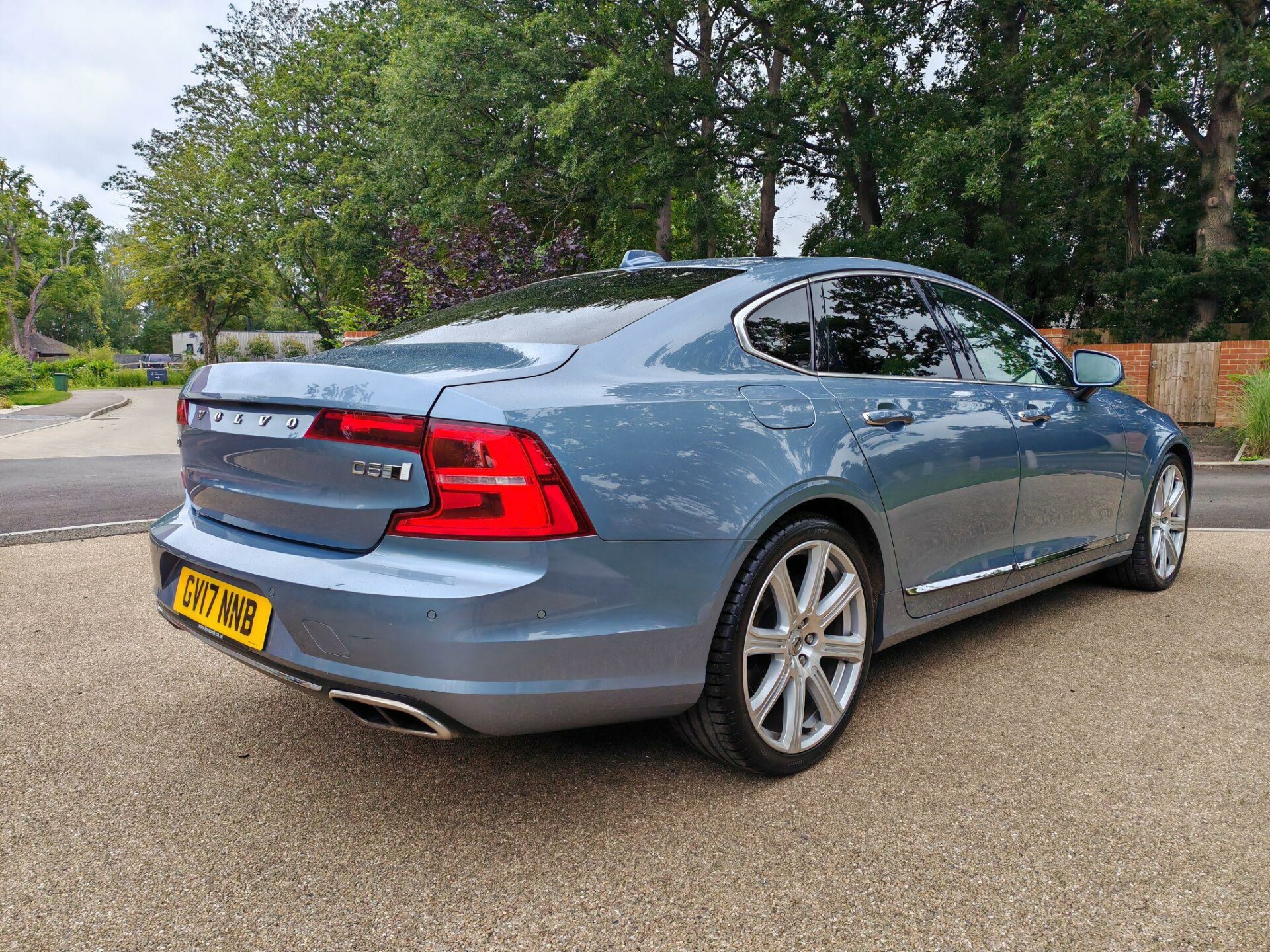 Volvo S90