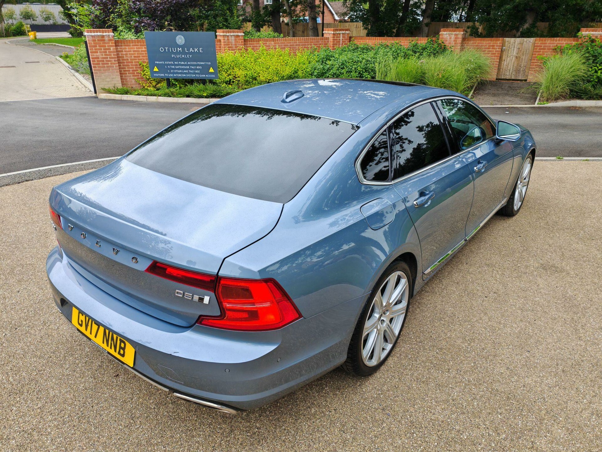 Volvo S90