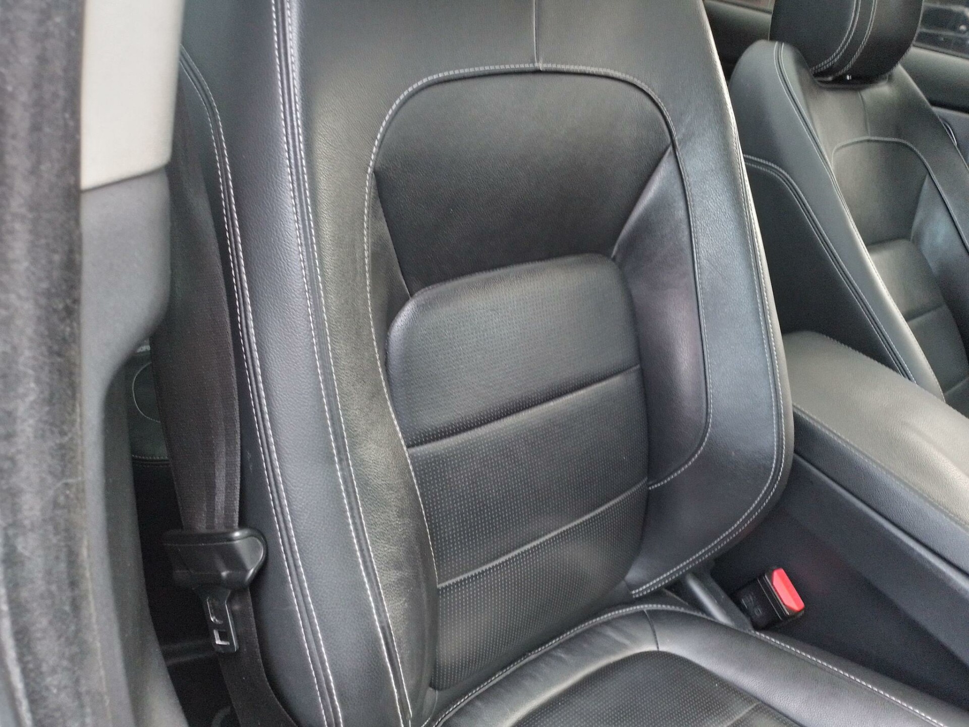 Jaguar F Pace