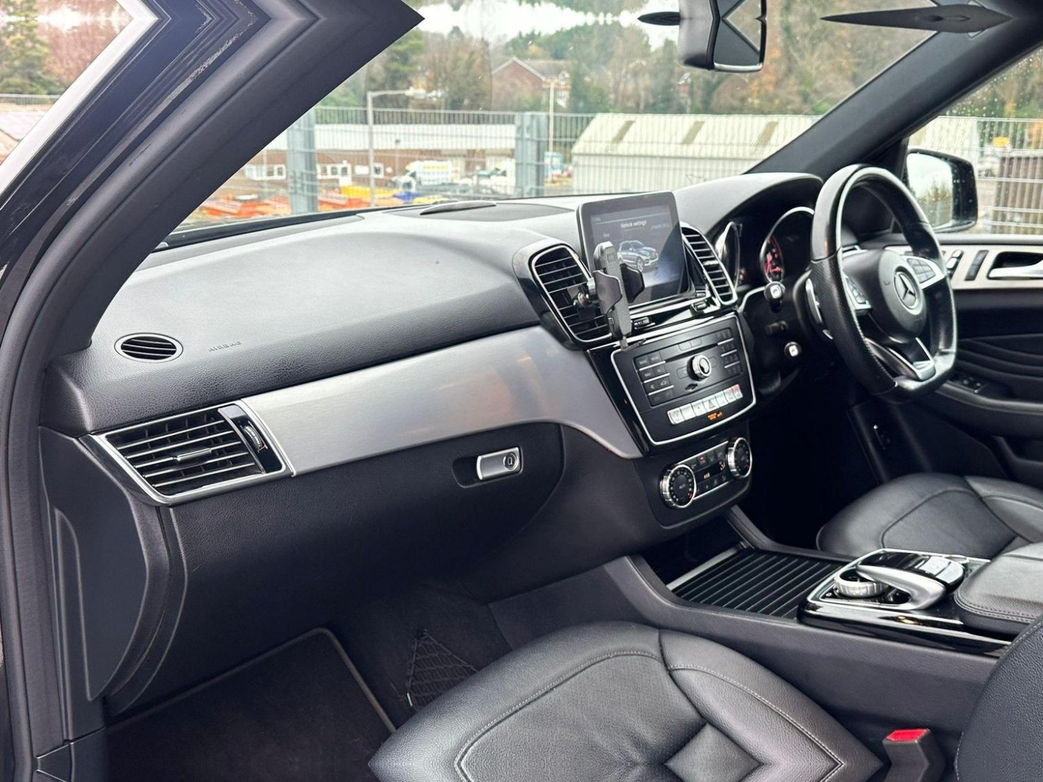 Mercedes Benz GLE-CLASS