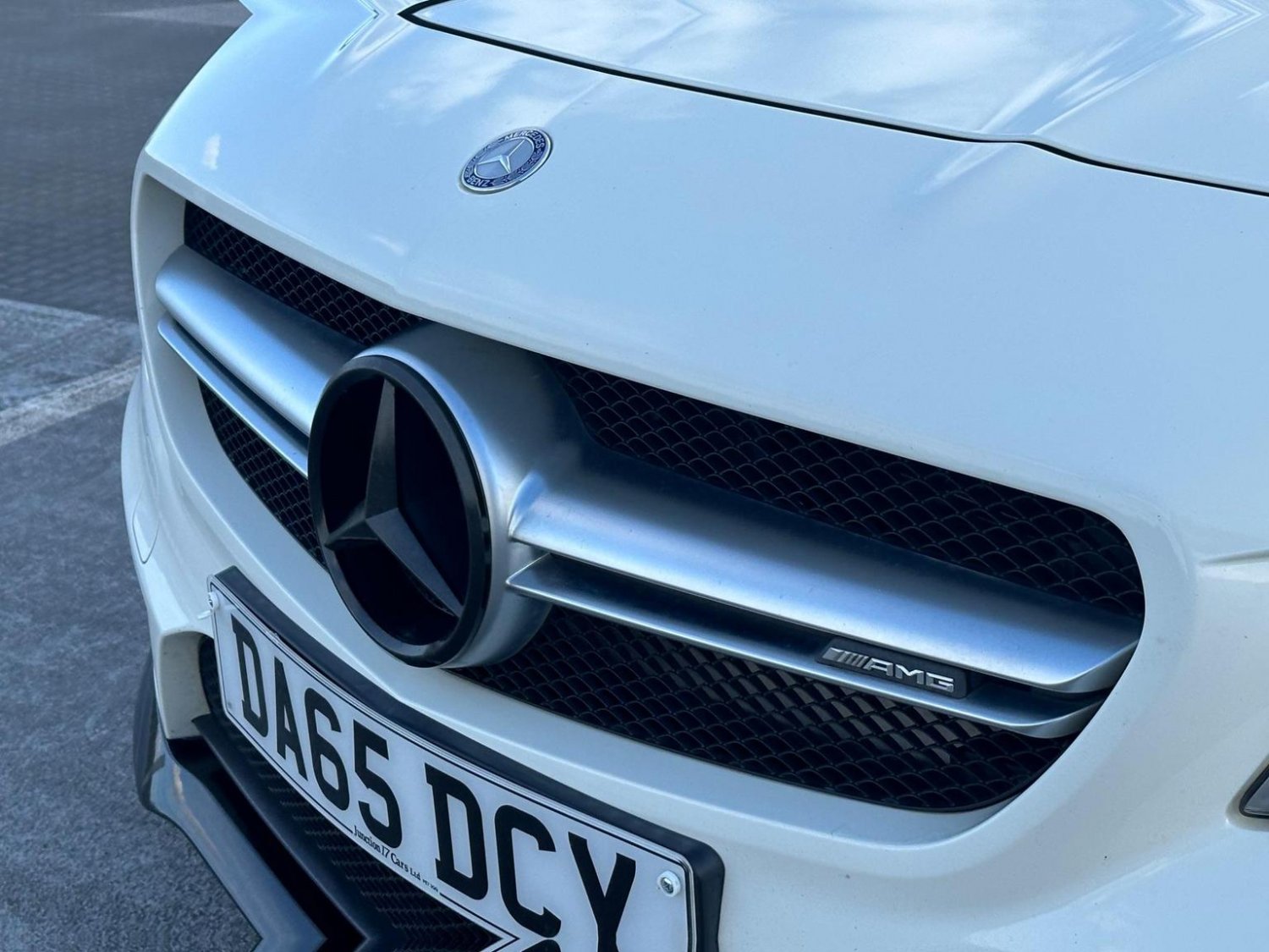 Mercedes Benz CLA