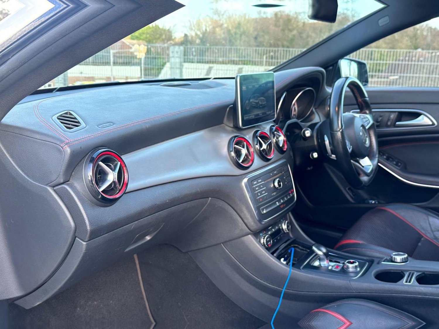 Mercedes Benz CLA