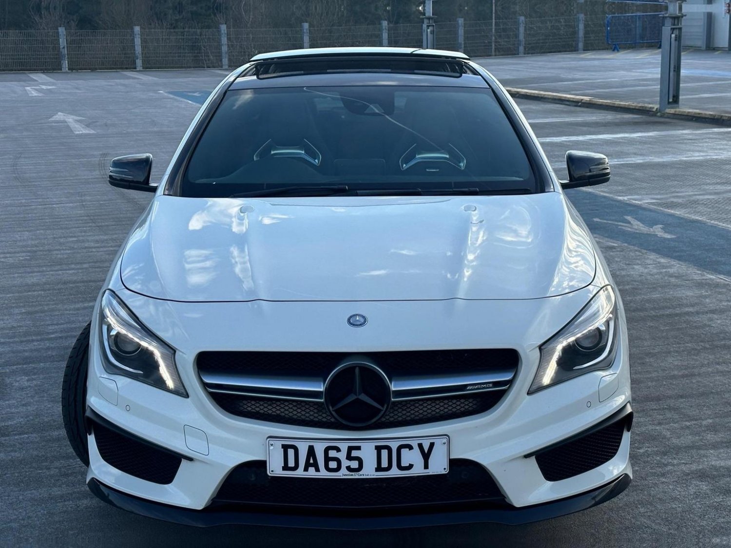 Mercedes Benz CLA