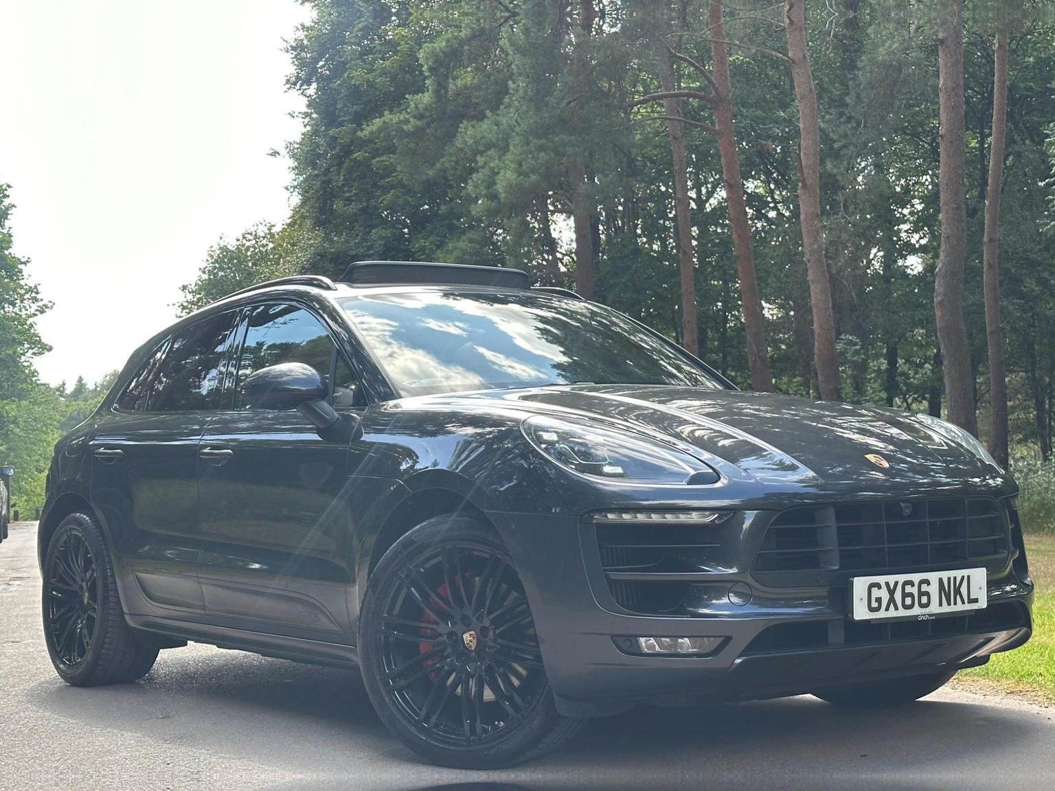 Porsche Macan