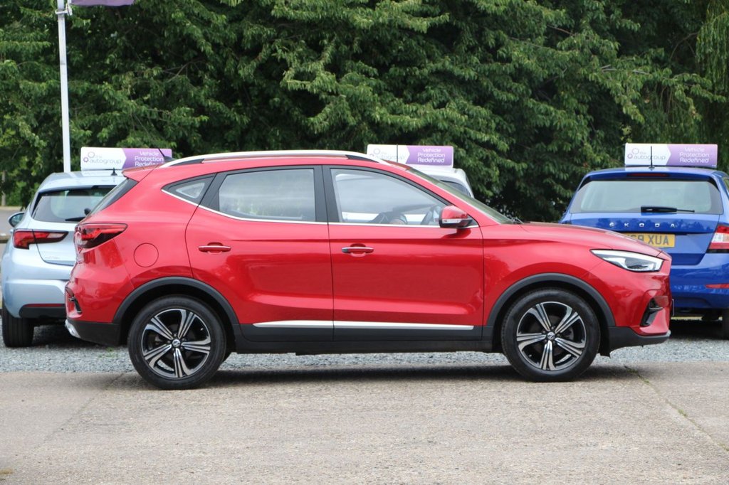 MG ZS