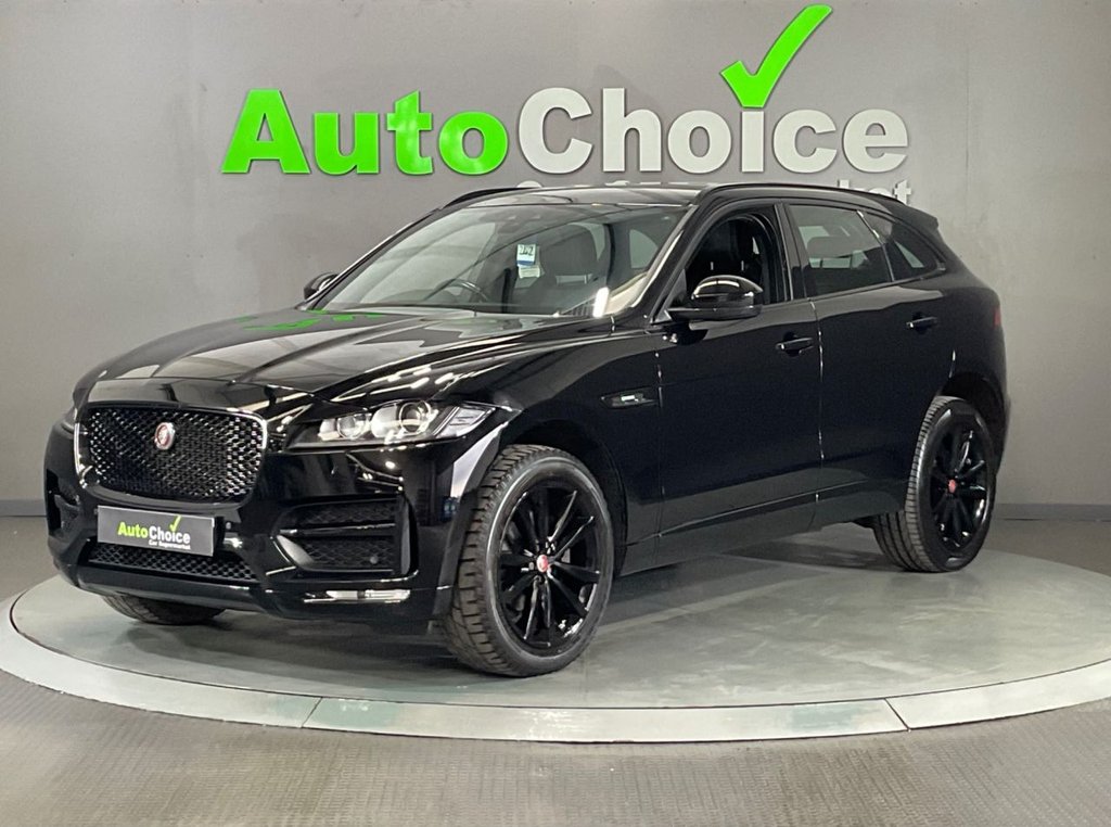 Jaguar F Pace
