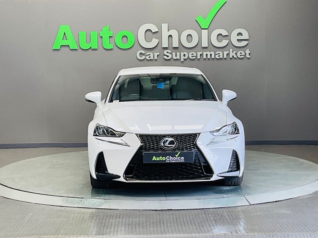 Lexus IS
