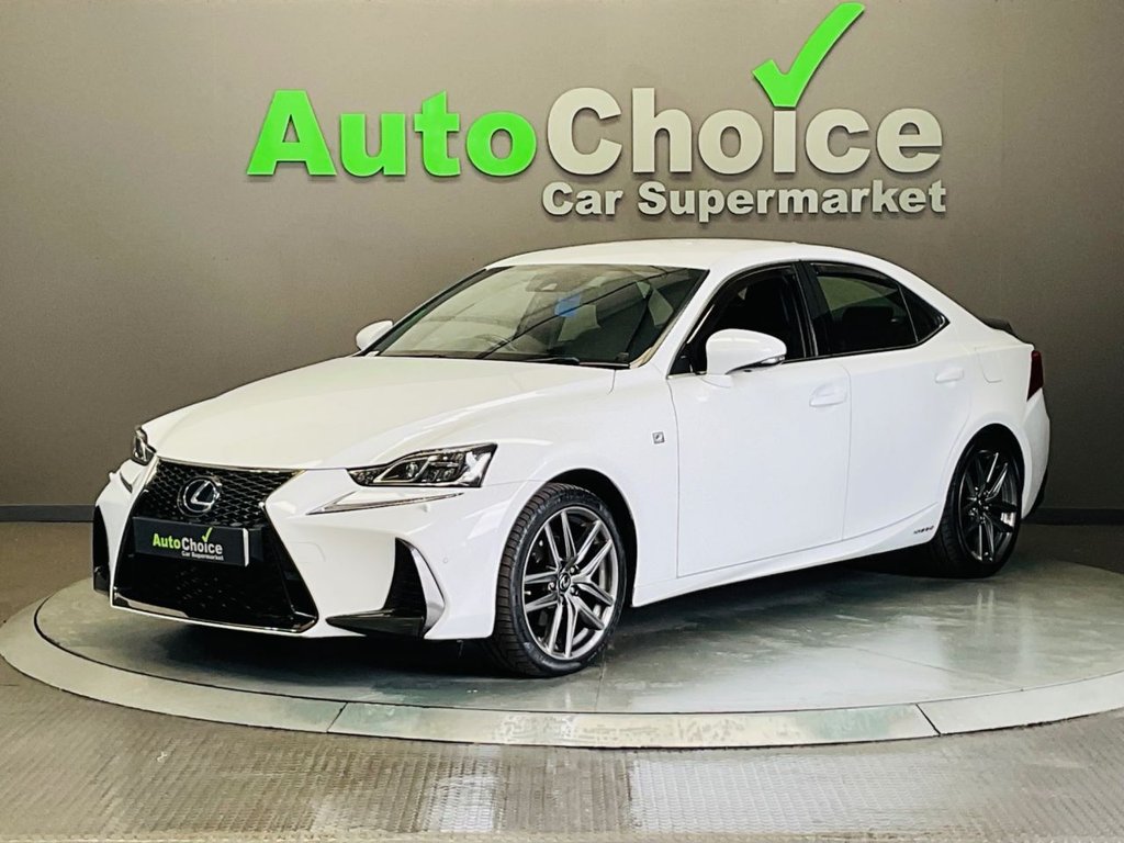 Lexus IS