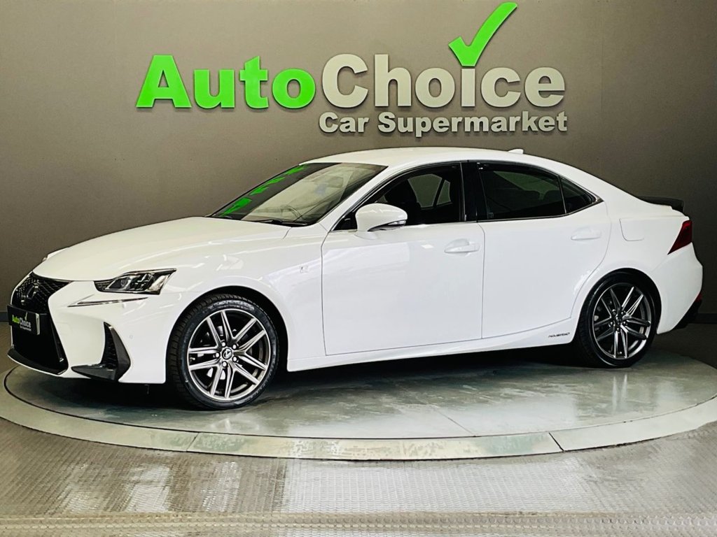 Lexus IS