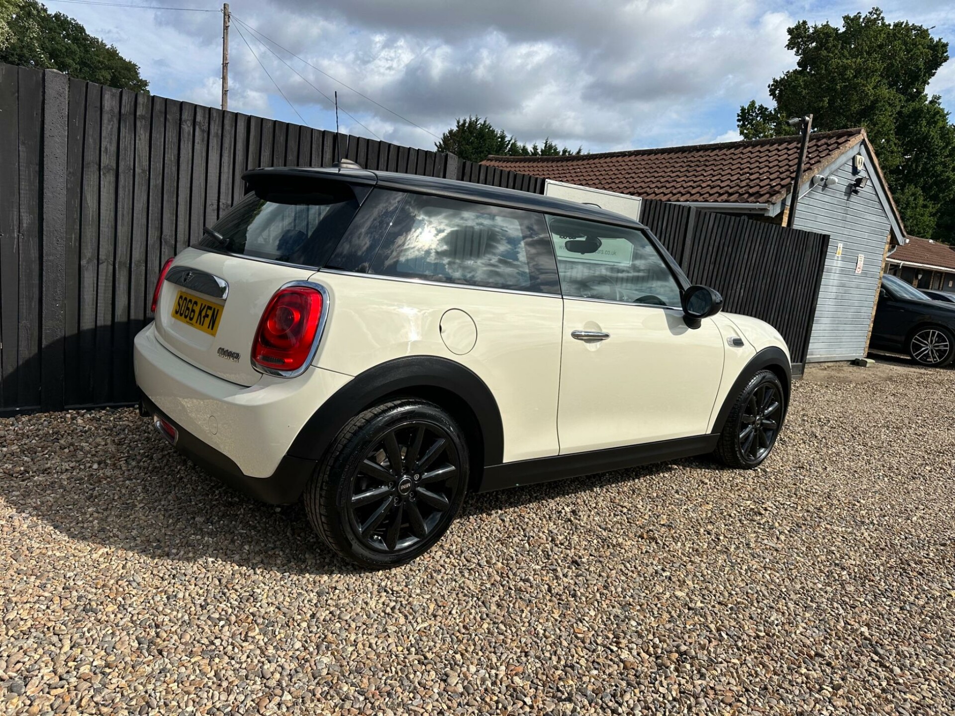 MINI Hatch