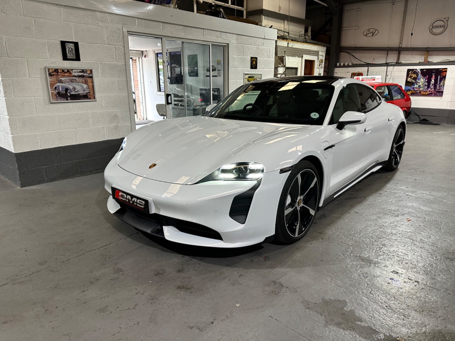 Porsche Taycan