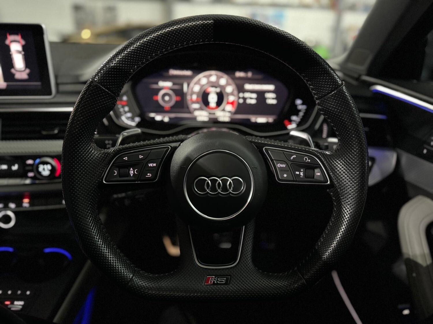 Audi RS4 Saloon