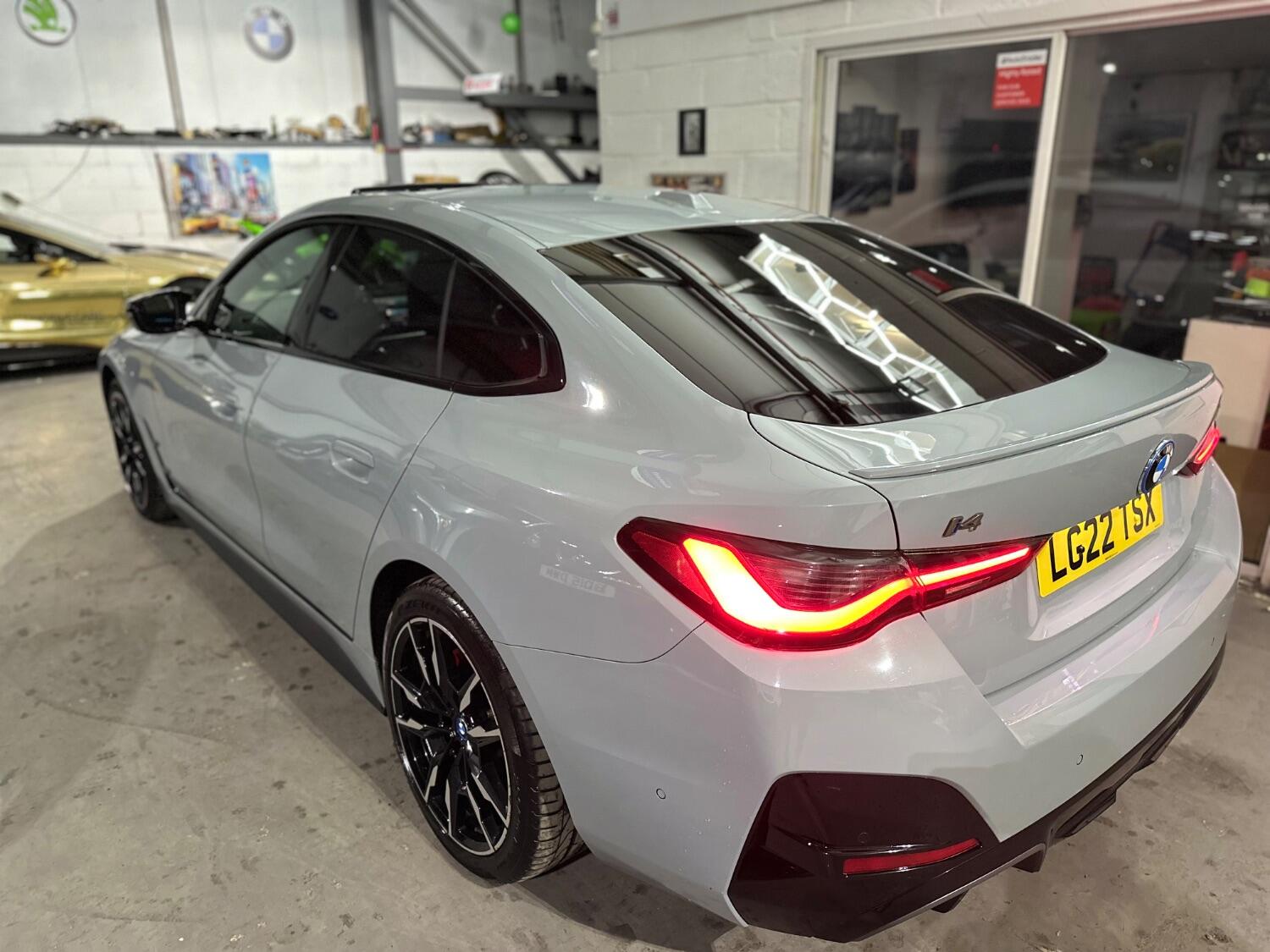 BMW i4