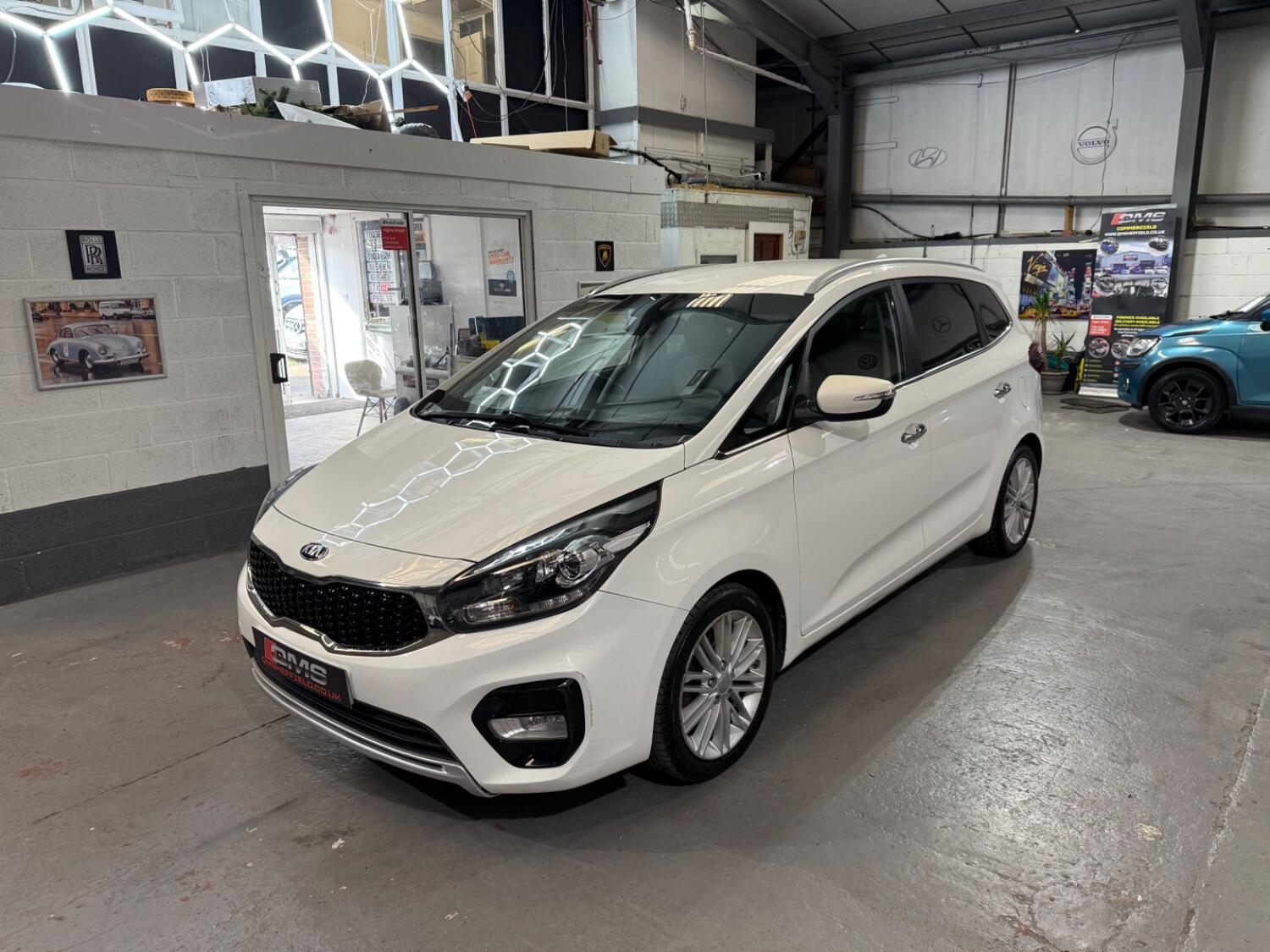 Kia Carens