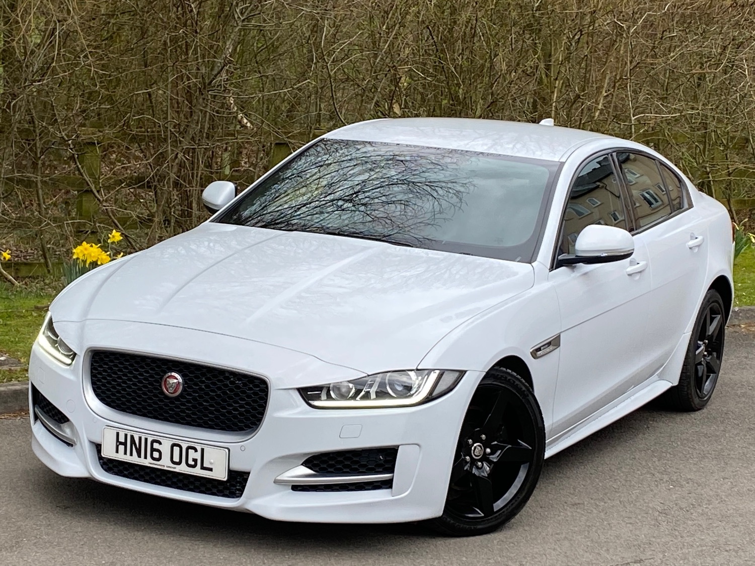 Jaguar XE