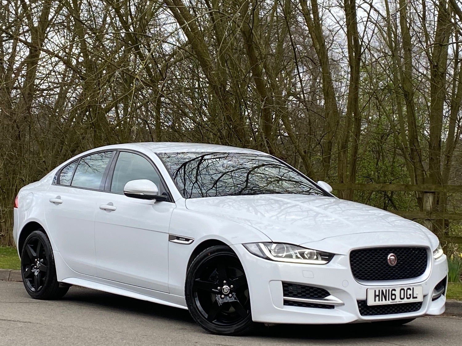 Jaguar XE