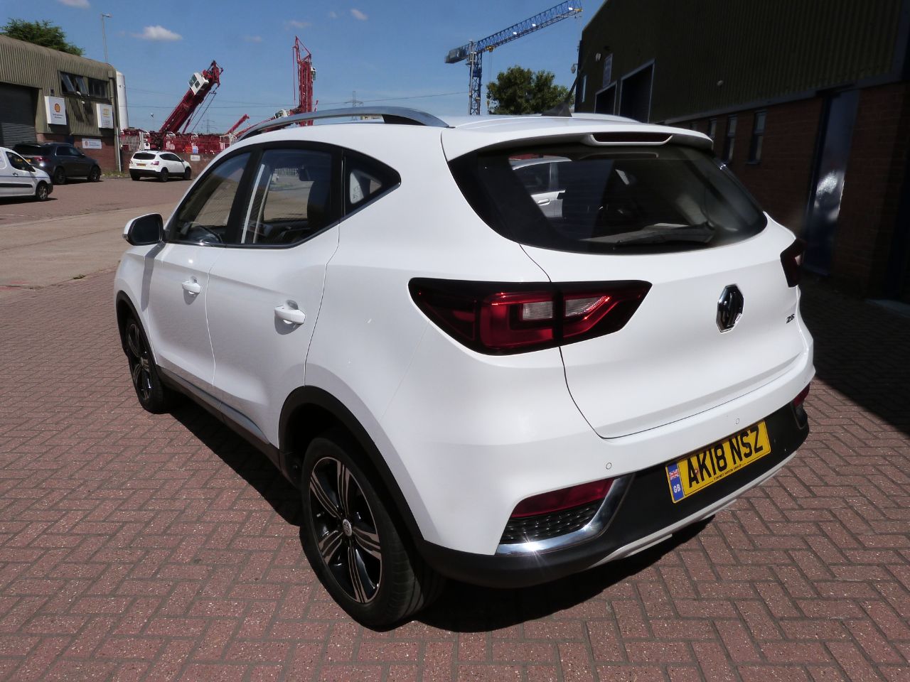MG ZS
