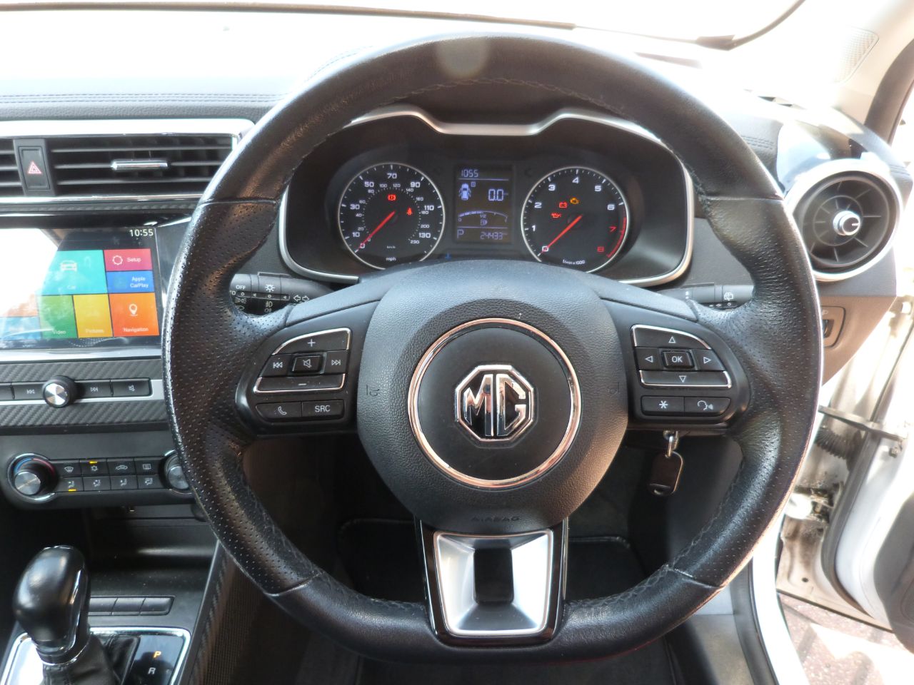 MG ZS