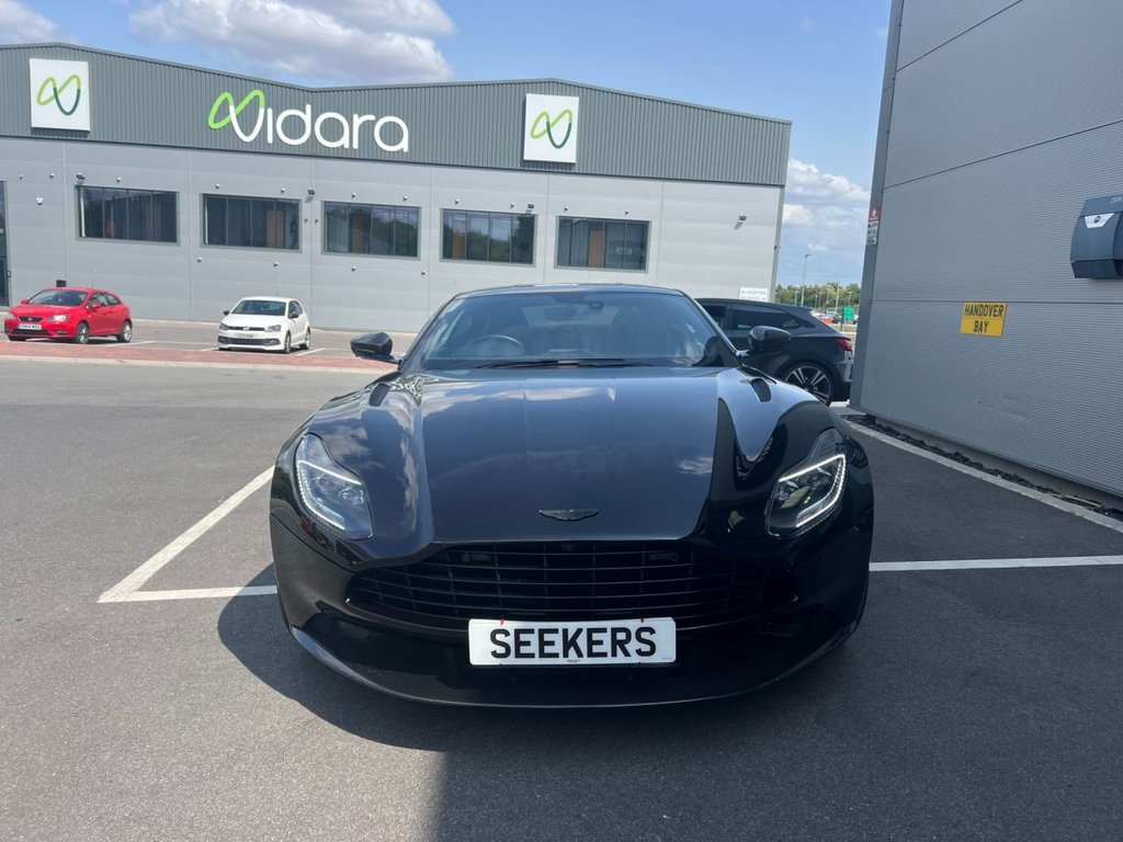Aston Martin DB11
