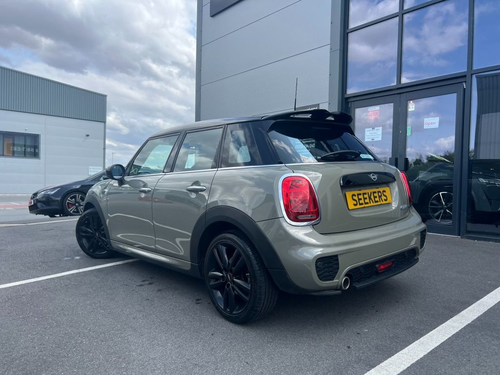 MINI Hatch