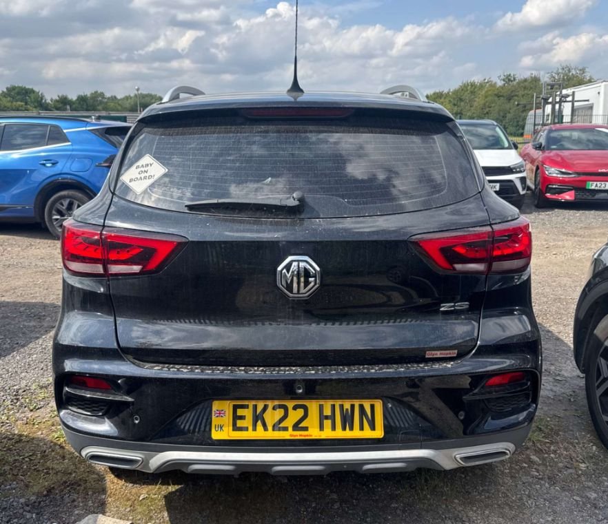 MG ZS