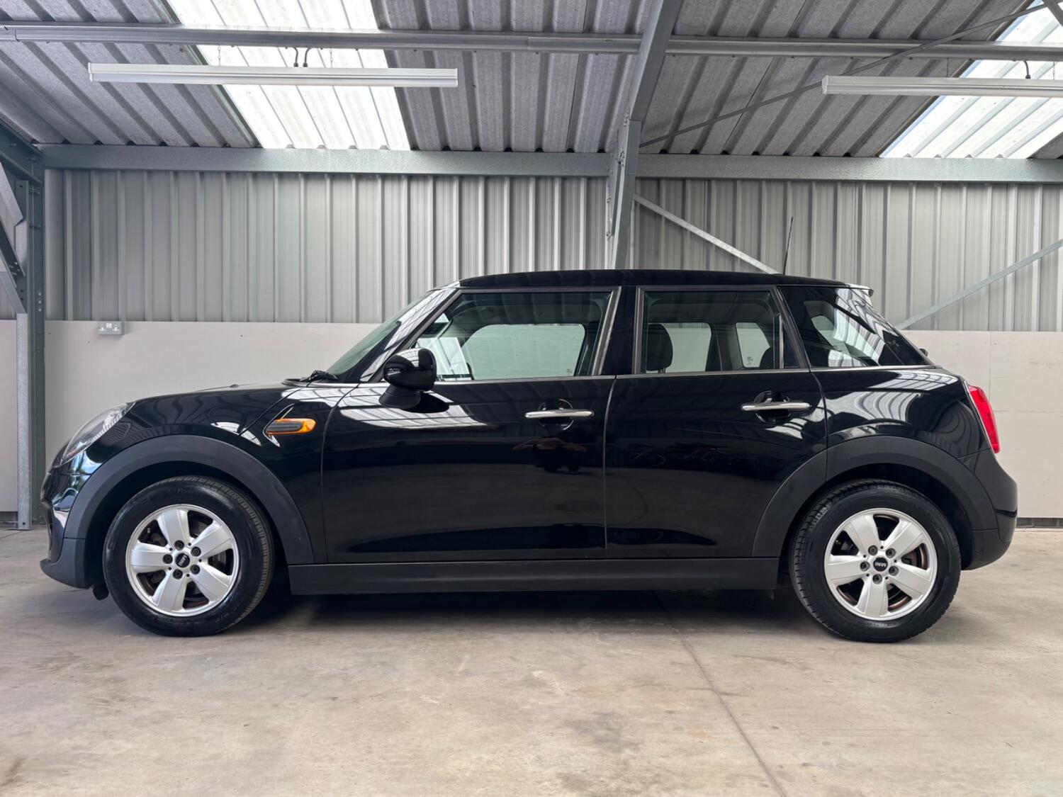 MINI Hatch
