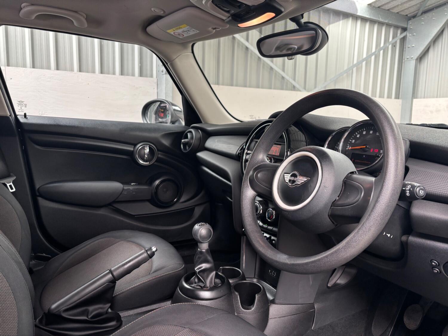 MINI Hatch