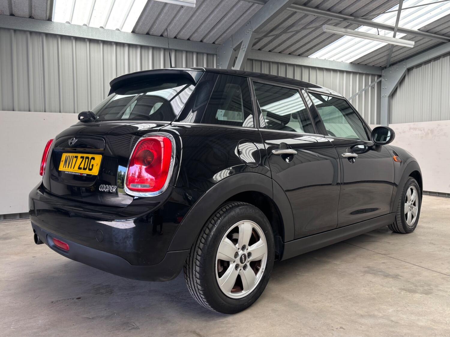MINI Hatch