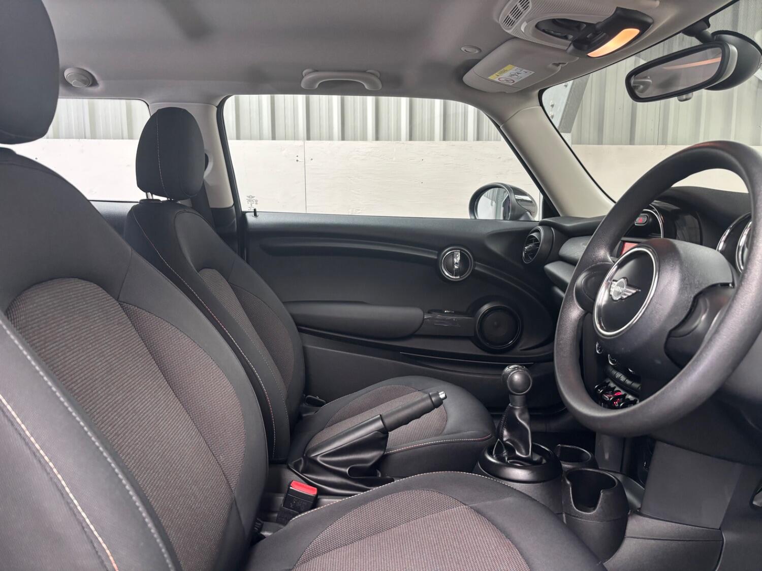 MINI Hatch