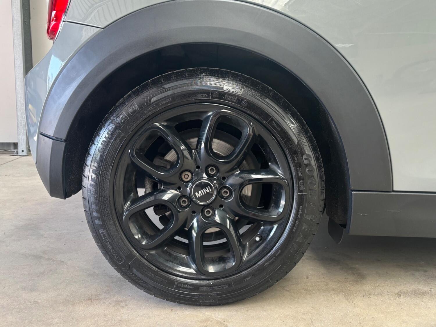 MINI Hatch