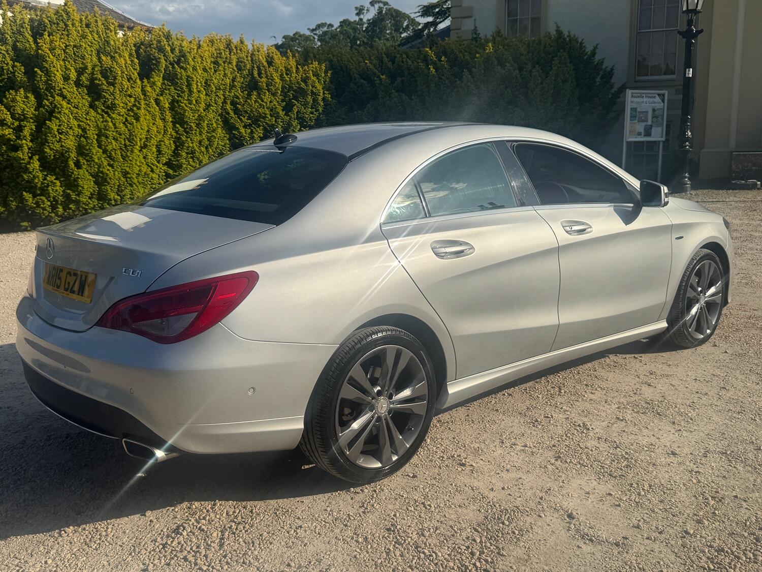 Mercedes Benz CLA