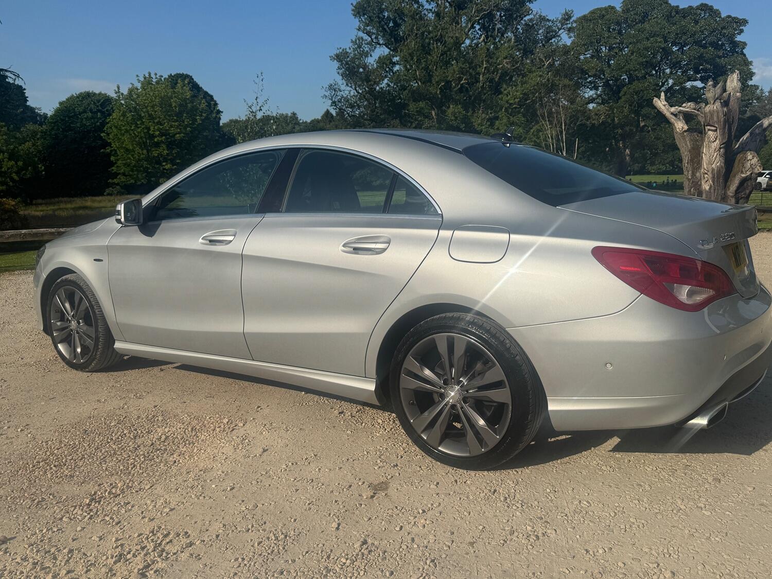 Mercedes Benz CLA
