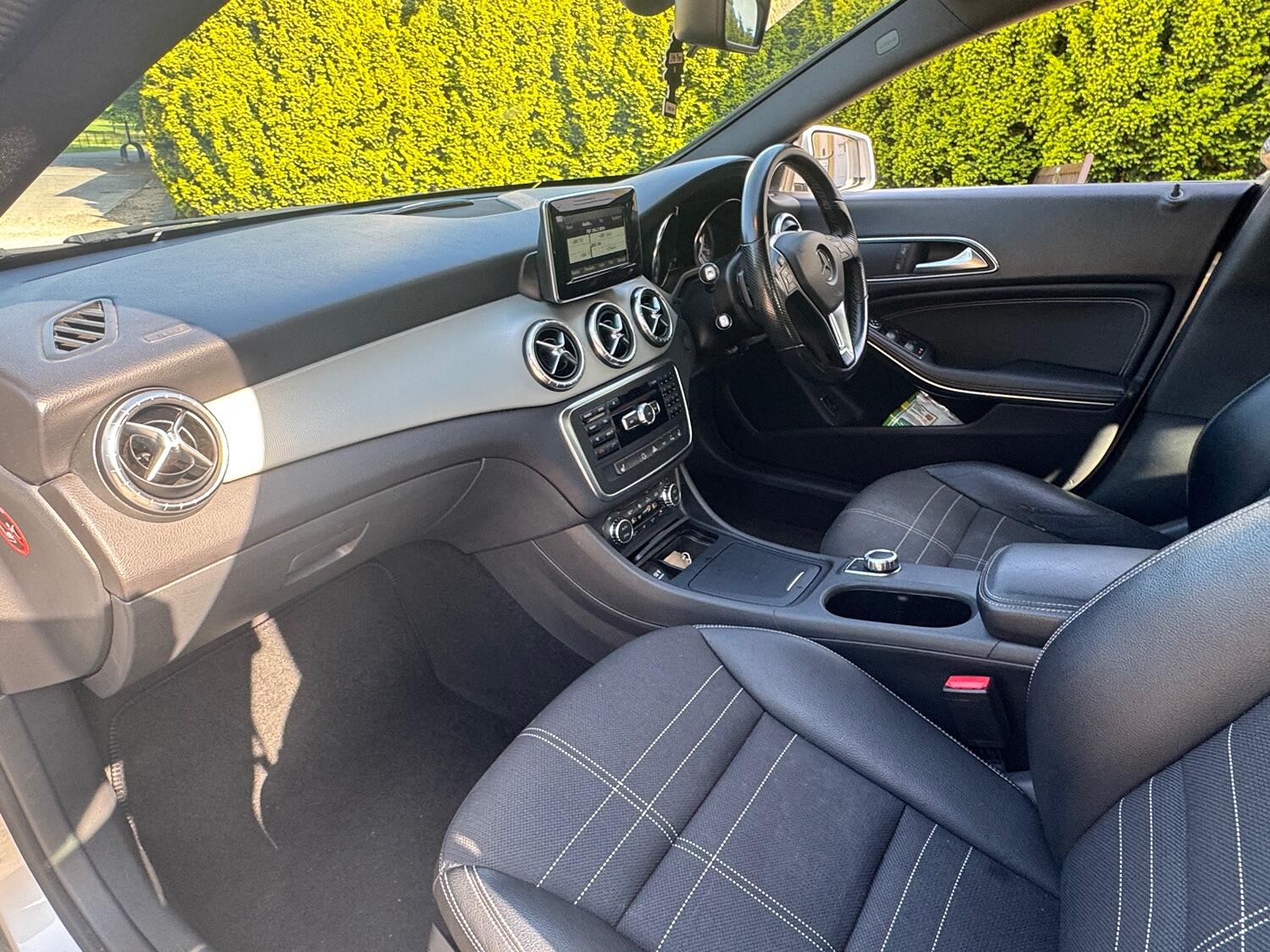Mercedes Benz CLA