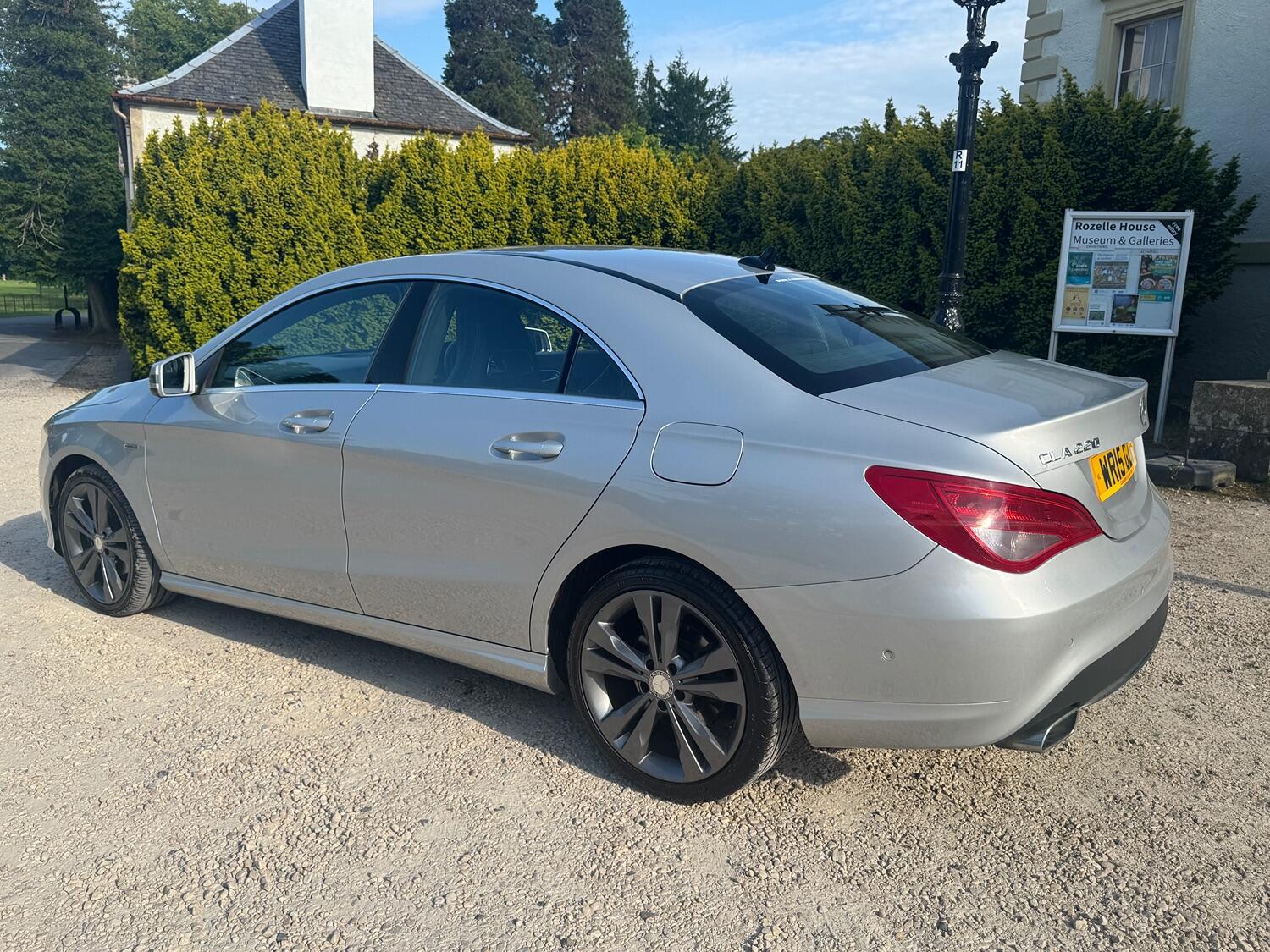 Mercedes Benz CLA