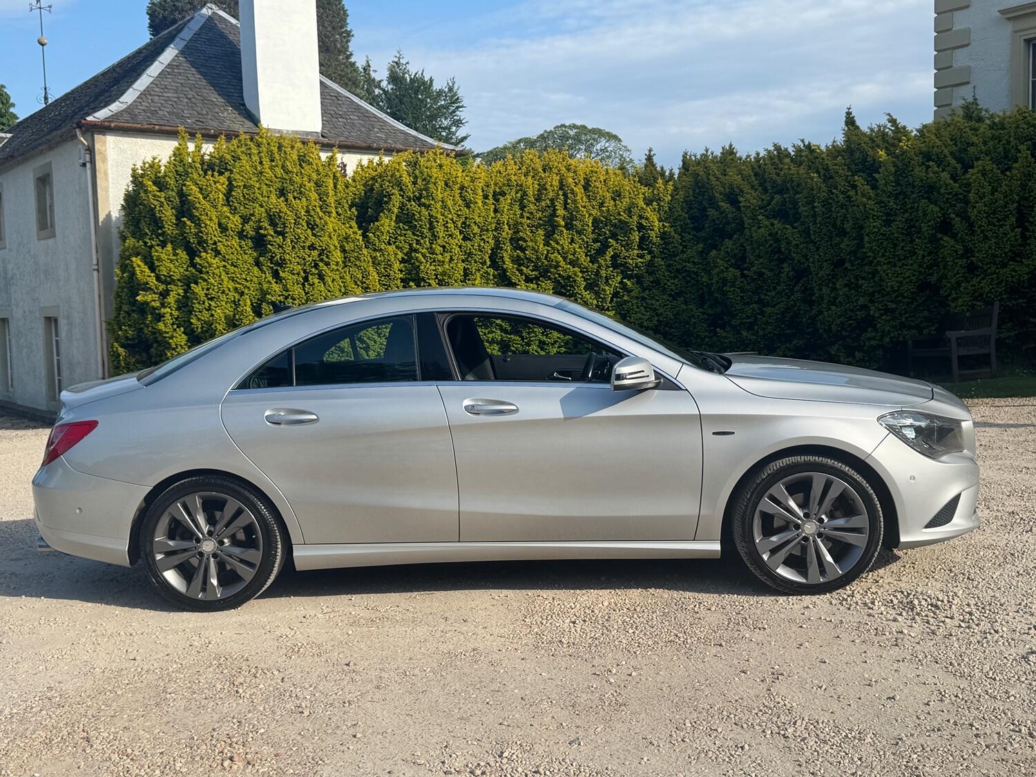 Mercedes Benz CLA