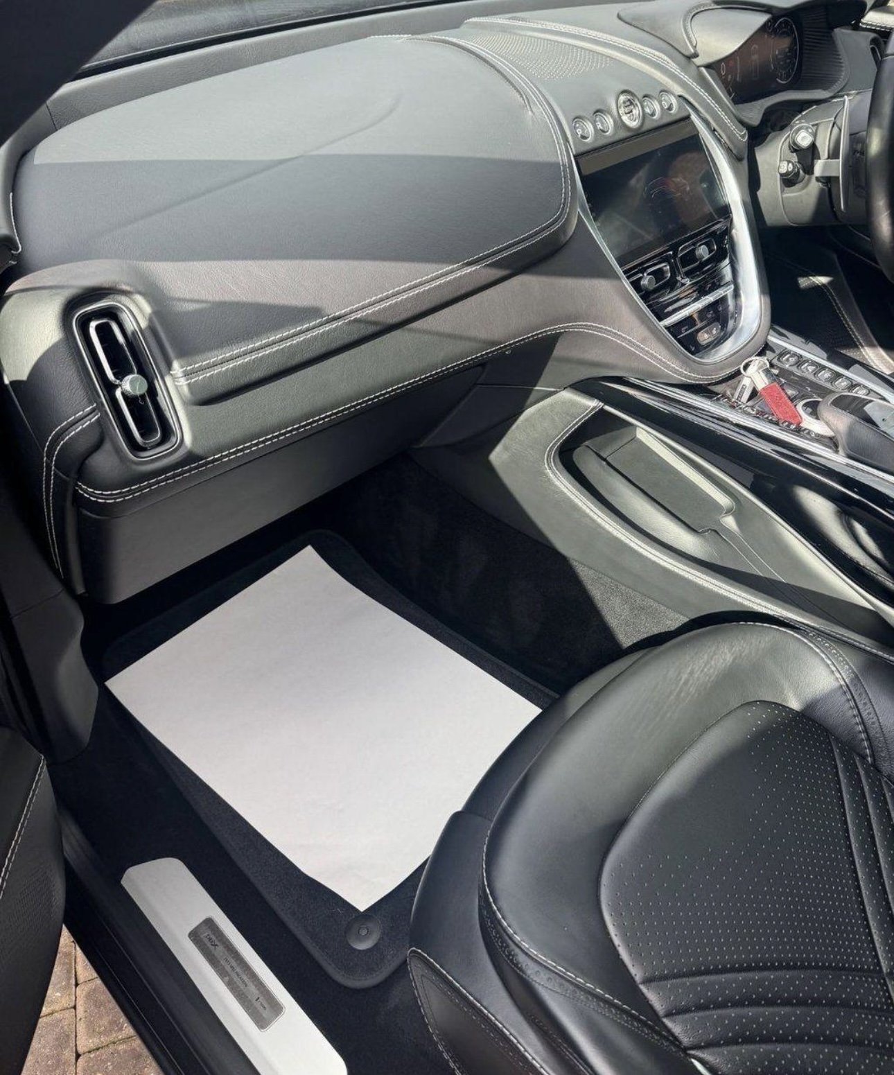 Aston Martin DBX