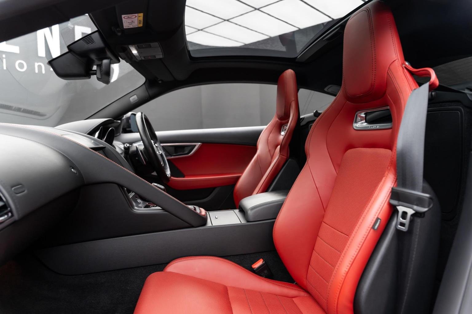 Jaguar F Type