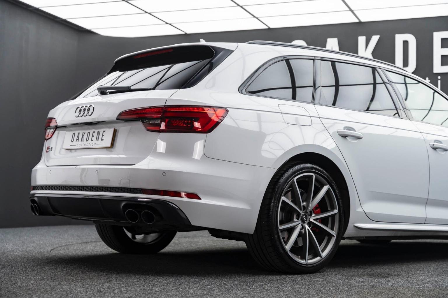 Audi S4