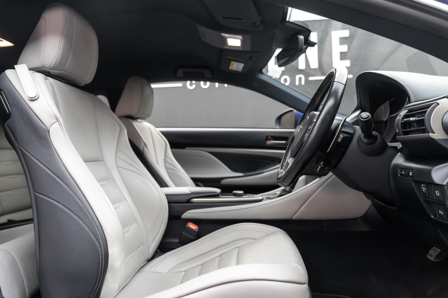 Lexus RC