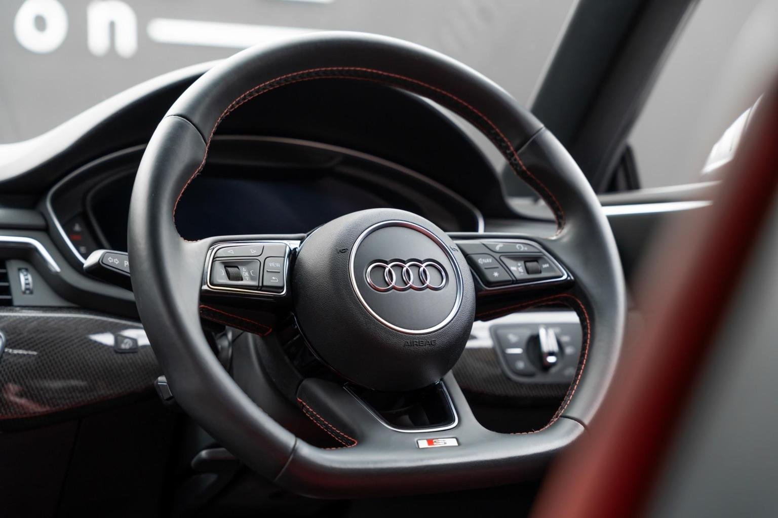 Audi S5